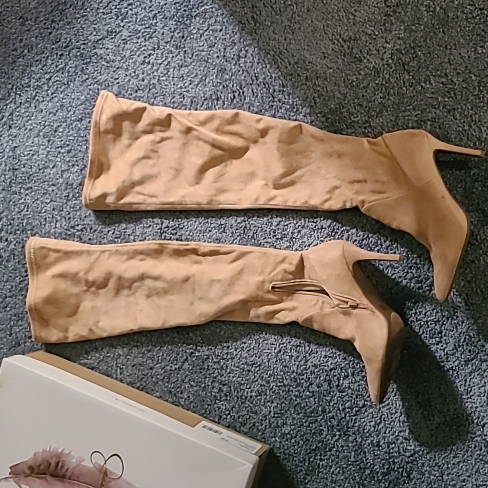 Jessica Simpson knee high boots, sz 5 1/2, almond color,